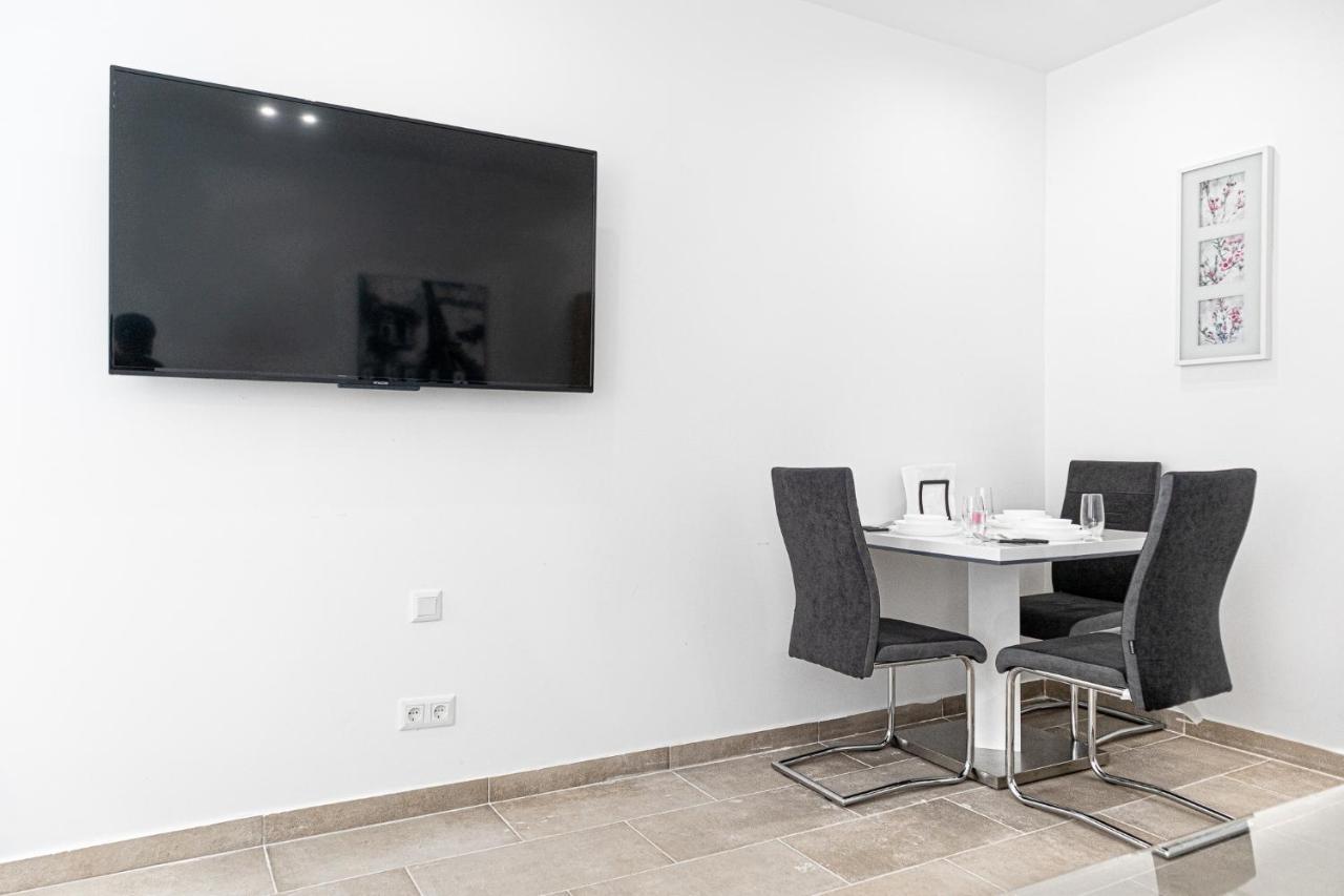 9 Min From City Center - Lovely Studio Near U1 Reumannplatz Vienne Extérieur photo